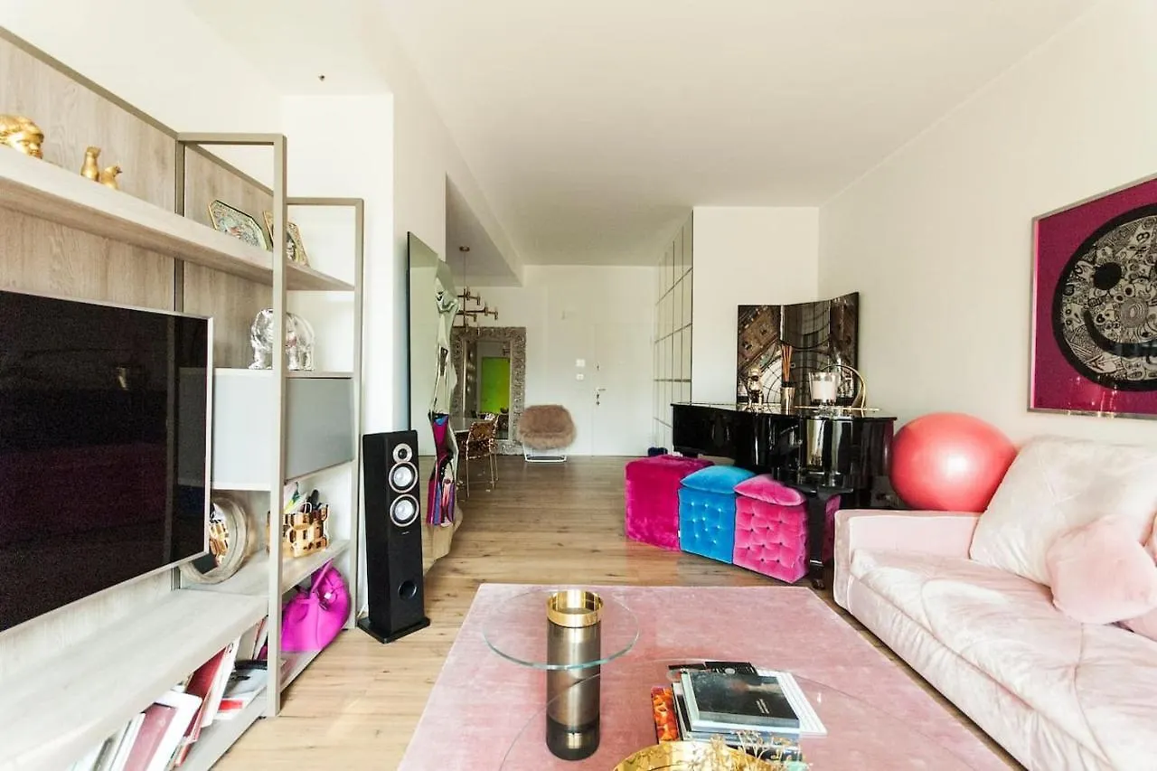 Luxury Designer Space In Shopping District Milan Apartment