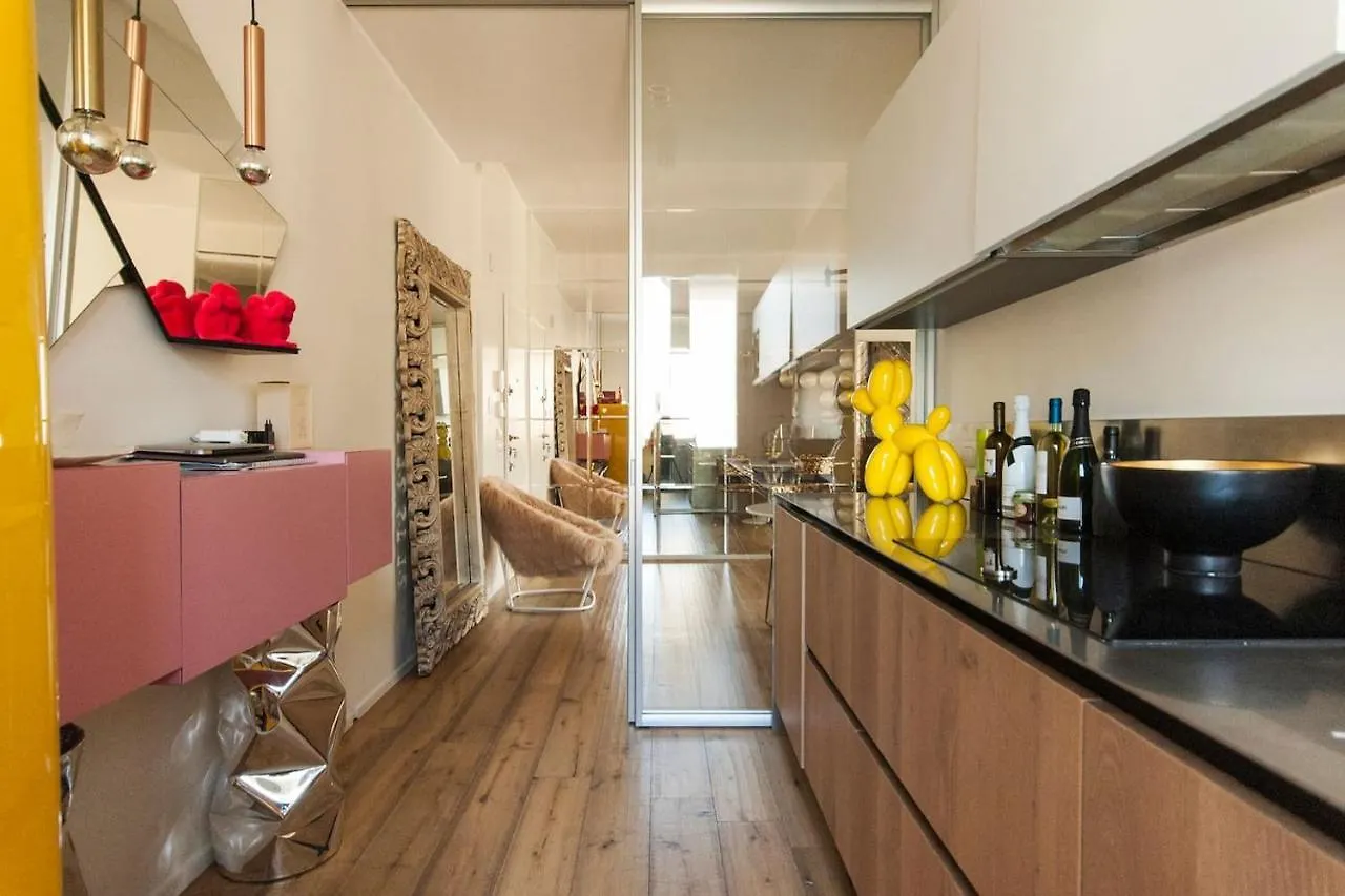 Luxury Designer Space In Shopping District Milan Apartment